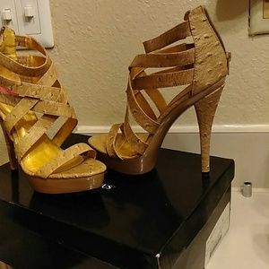 👠